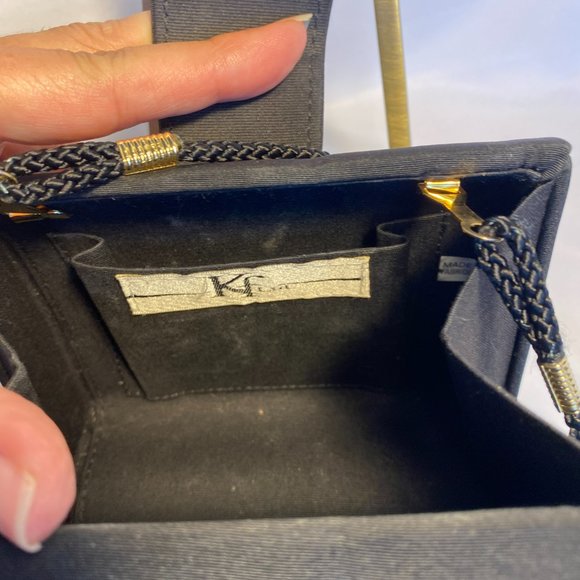 💋 4 FOR $50 / BLACK MINI MATTE SATIN CLUTCH (VGUC) - Picture 4 of 5